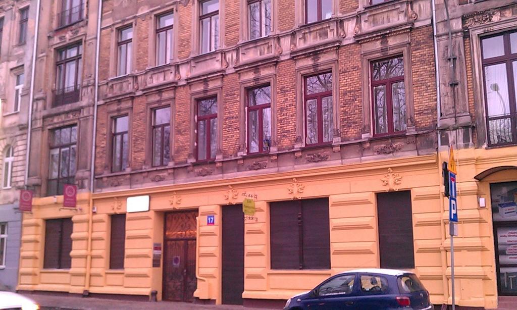 Pokoje Goscinne P.O.W. 17 Λοτζ Εξωτερικό φωτογραφία